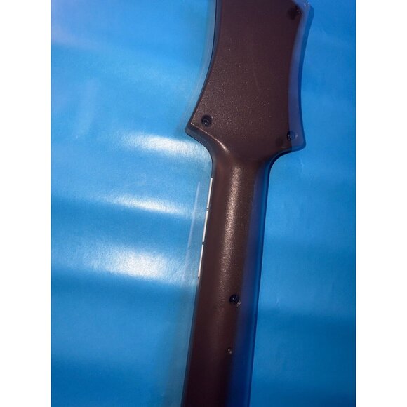 Guitar Hero Live Wireless Guitar Tested - Picture 14 of 15